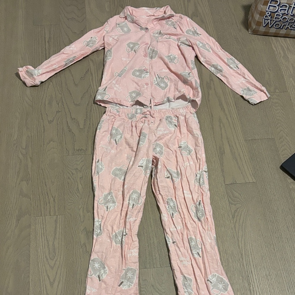 La vie en rose pink pyjama set